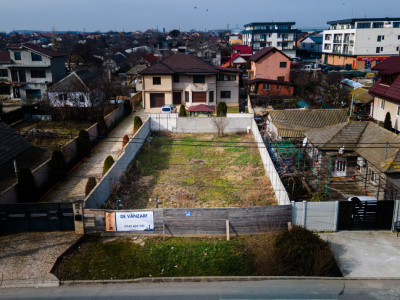 Teren intravilan Lumina, 371 mp, central, situat langa scoala si primarie