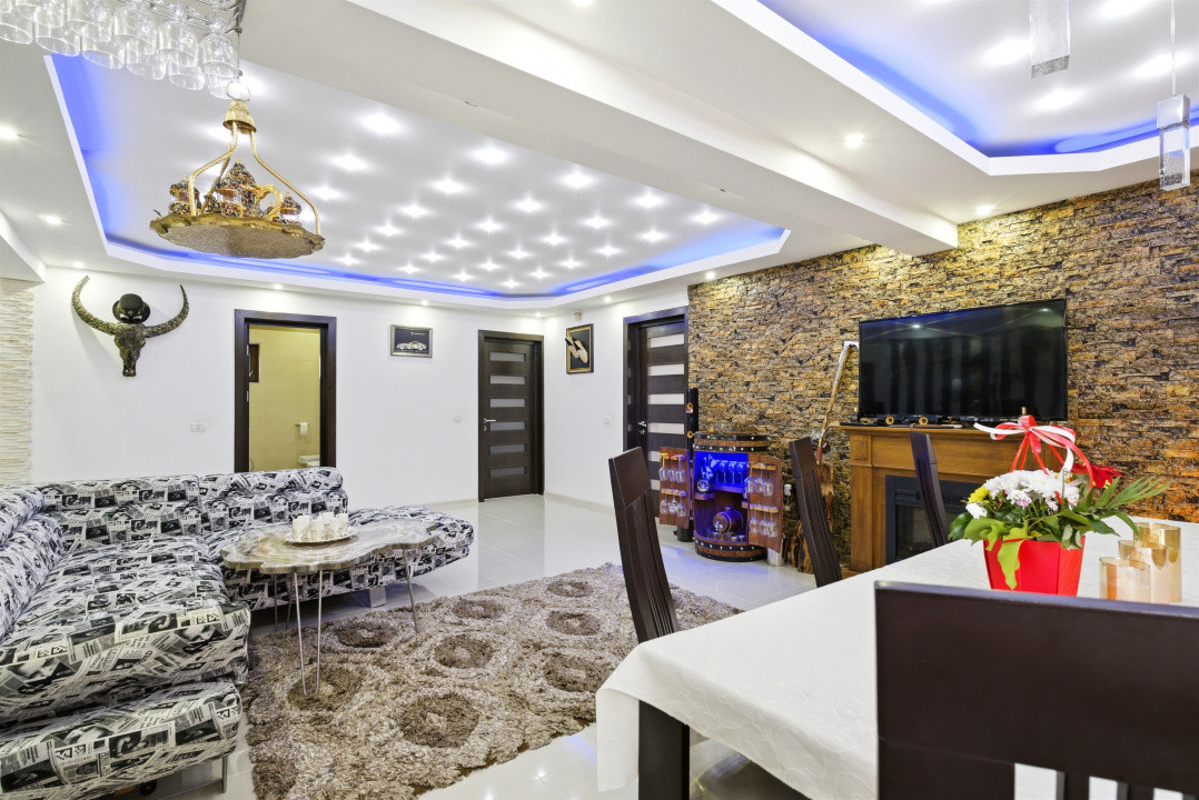 Casă spațioasă P+1 | 4 dormitoare | garaj dublu | teren 742 mp | Lumina