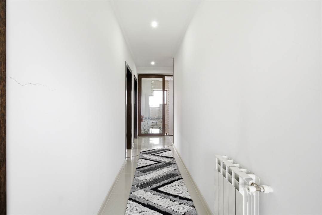 Casă spațioasă P+1 | 4 dormitoare | garaj dublu | teren 742 mp | Lumina