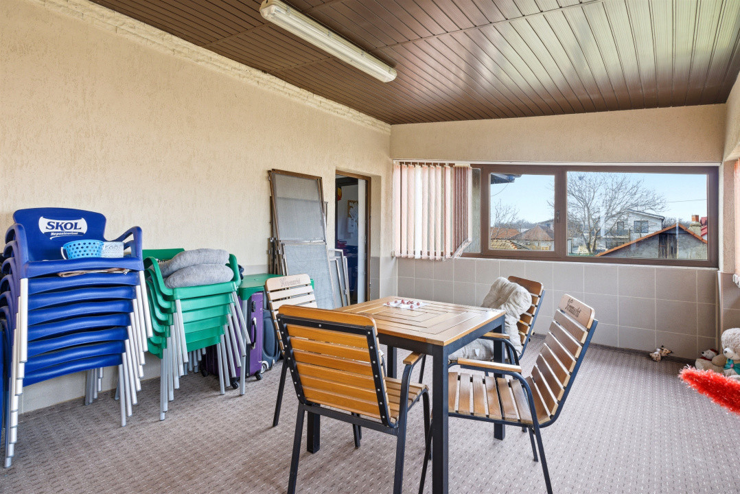 Casă spațioasă P+1 | 4 dormitoare | garaj dublu | teren 742 mp | Lumina