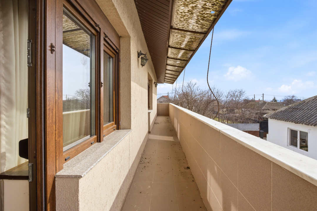 Casă spațioasă P+1 | 4 dormitoare | garaj dublu | teren 742 mp | Lumina