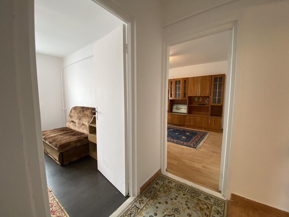 Apartament 3 camere | Decomandat | Casa de cultura | Parcare privata | Boxa