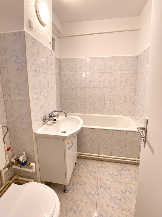 Apartament 3 camere | Decomandat | Casa de cultura | Parcare privata | Boxa