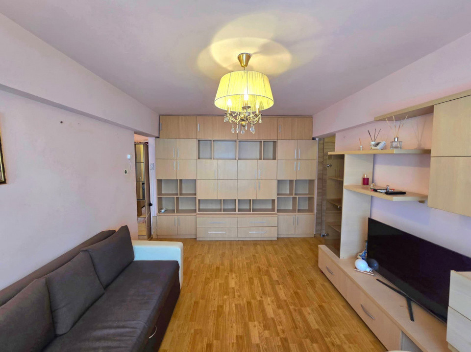 Apartament 2 camere | Piata Ovidiu - Ultracentral | Etaj intermediar