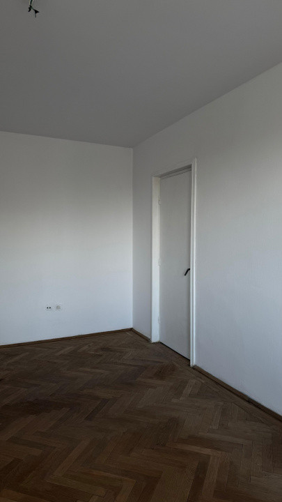 Apartament 2 camere | Semidecomandat | Necesita renovare | Etaj 3/9