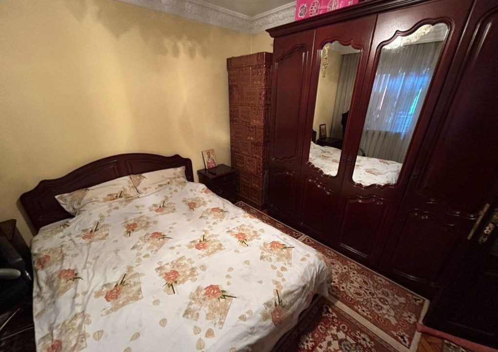 Apartament decomandat 3 camere -Tomis III