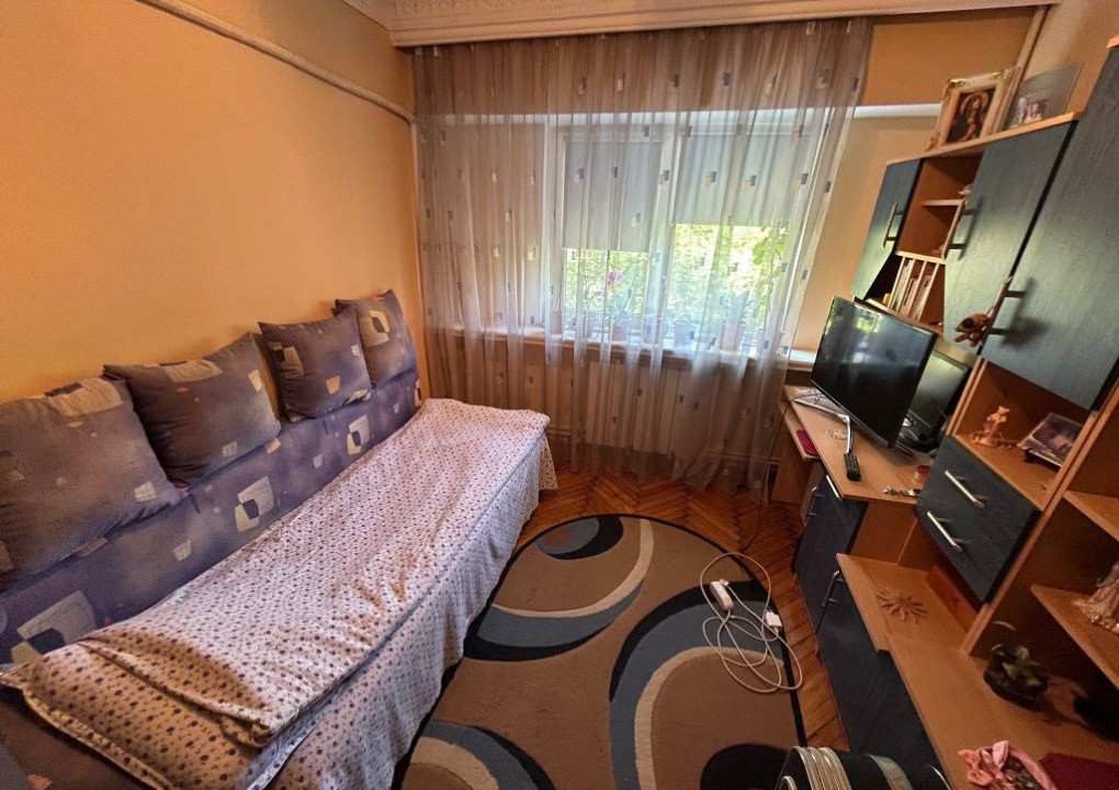 Apartament decomandat 3 camere -Tomis III