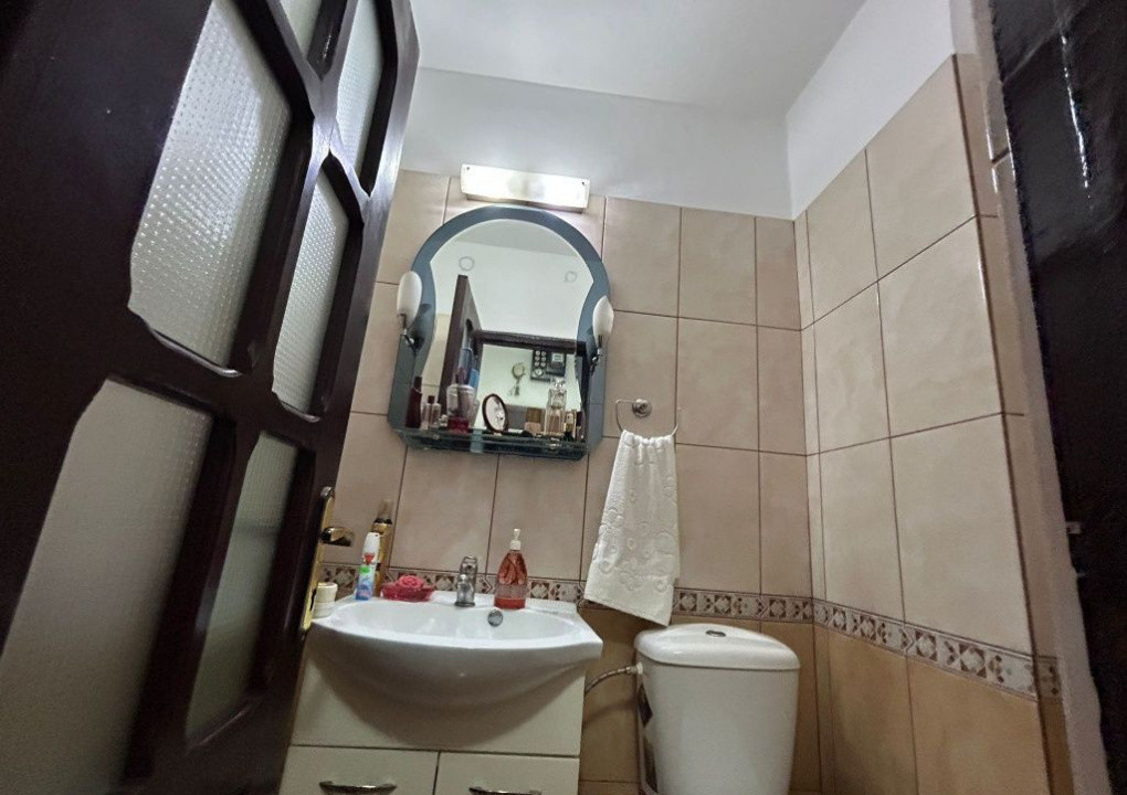 Apartament decomandat 3 camere -Tomis III