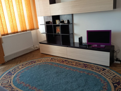 Apartament 2 camere | Abator | Semidecomandat | Termen lung