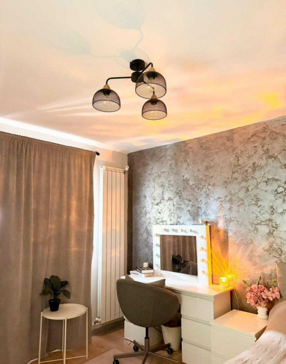 Apartament cu 3 camere, decomandat, renovat – zona Badea Cartan