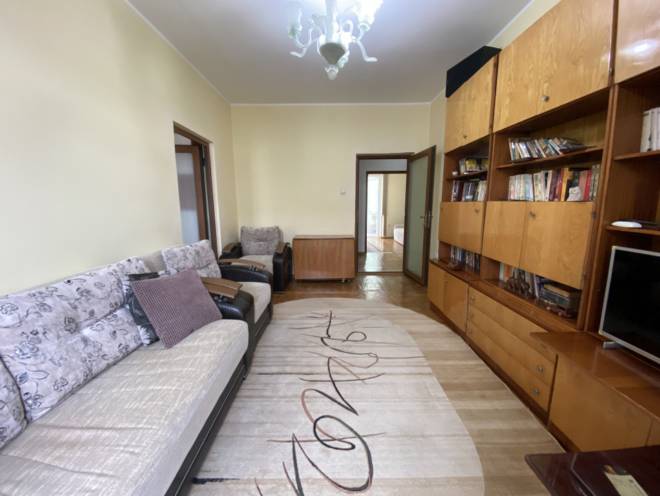 Apartament 3 camere | vis a vis de Hotel Palace | Piata Ovidiu