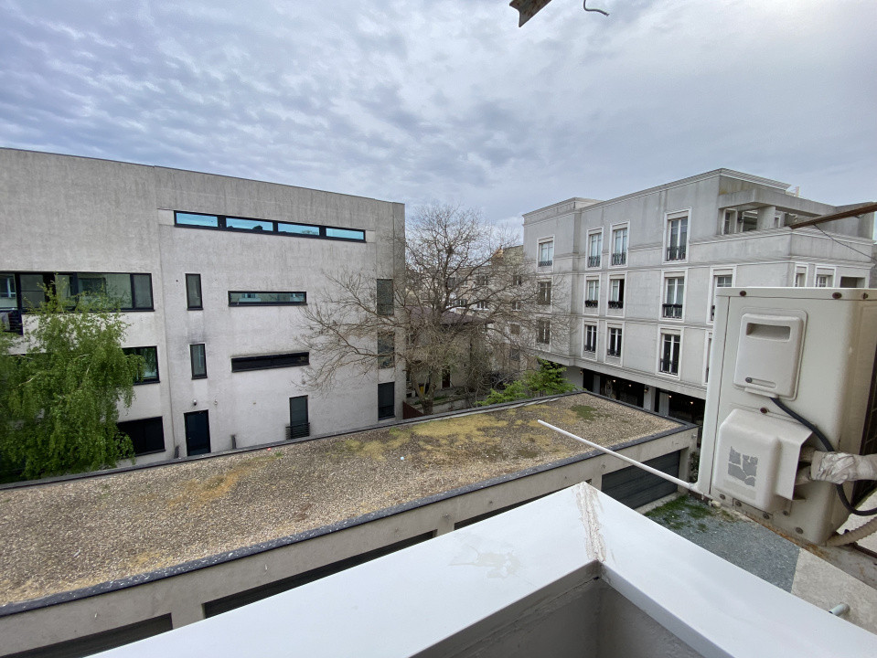 Apartament 3 camere | vis a vis de Hotel Palace | Piata Ovidiu