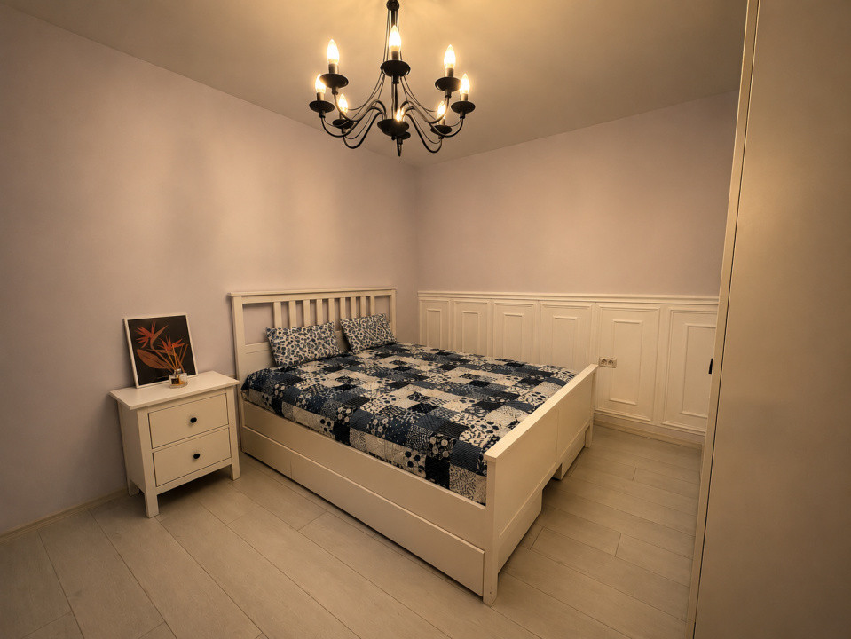 Apartament 3 camere pe două niveluri - în Piața Ovidiu