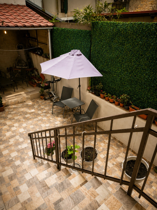 Apartament 3 camere pe două niveluri - în Piața Ovidiu