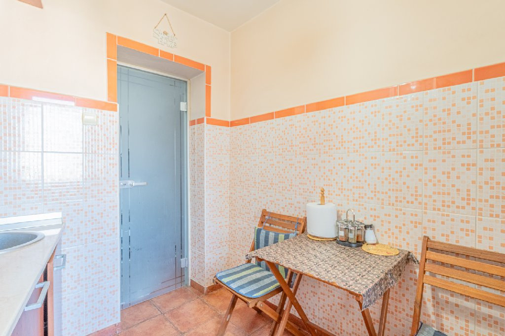 Apartament 3 camere | Piata Ovidiu | Vedere spre mare si port 