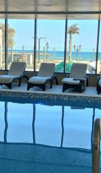 Studio cu vedere la mare si piscina Mamaia Nord
