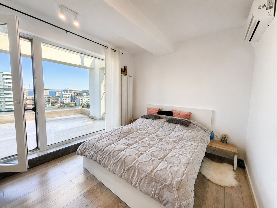 Penthouse cu vedere panoramică | 3 camere | Decomandat | Terasă spectaculoasă 