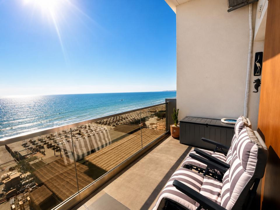 Apartament 2 camere  | Vedere frontală la mare | Mamaia Nord | Tomis Villa