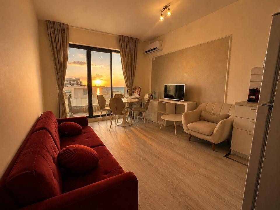 Apartament 2 camere | Vedere spre mare |  Prima linie la plaja