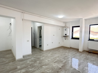 Apartament decomandat 3 camere-Tomis Plus