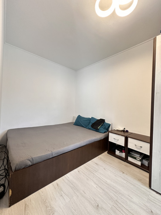 Apartament 3 camere- INEL II + boxa 5,61mp