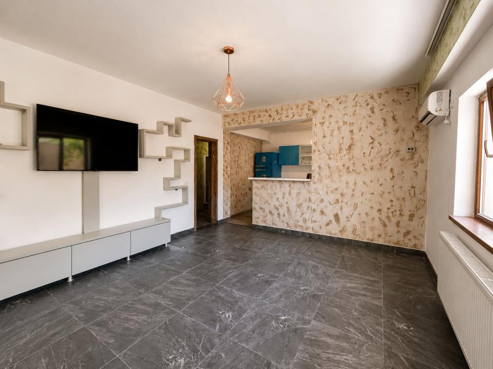 2 camere 73 mp | Terasă 75 mp | Boxă de 23 mp | zona Casa de cultura