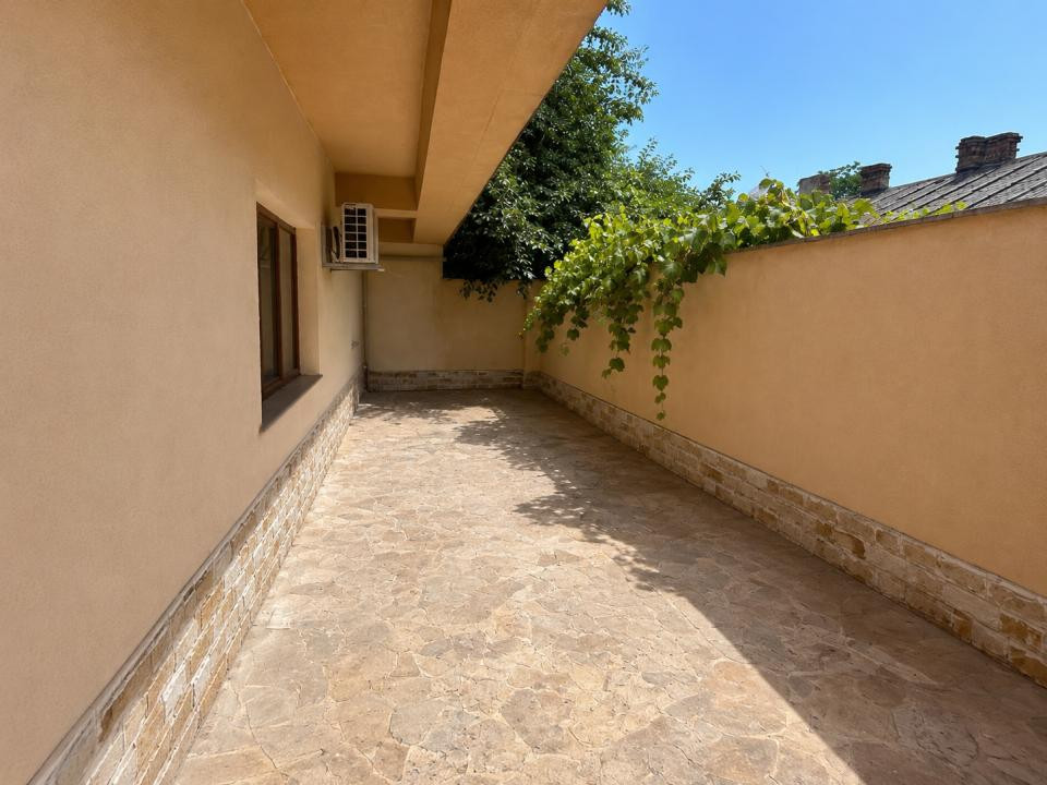 2 camere 73 mp | Terasă 75 mp | Boxă de 23 mp | zona Casa de cultura