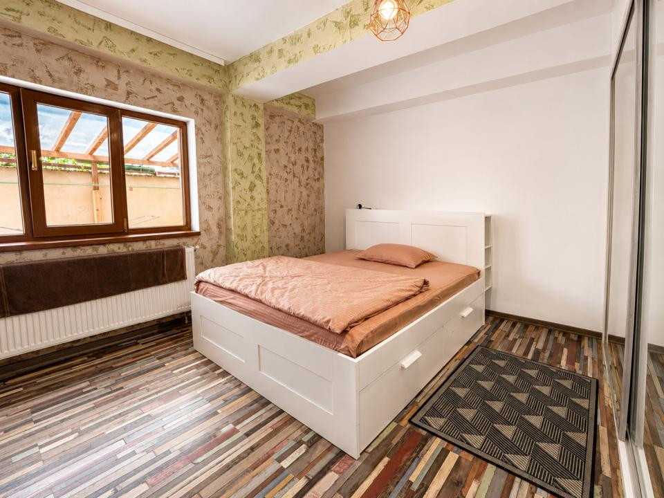 2 camere 73 mp | Terasă 75 mp | Boxă de 23 mp | zona Casa de cultura