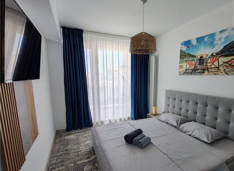 Apartament 3 camere cu vedere panoramică, terasă generoasă și parcare inclusă 