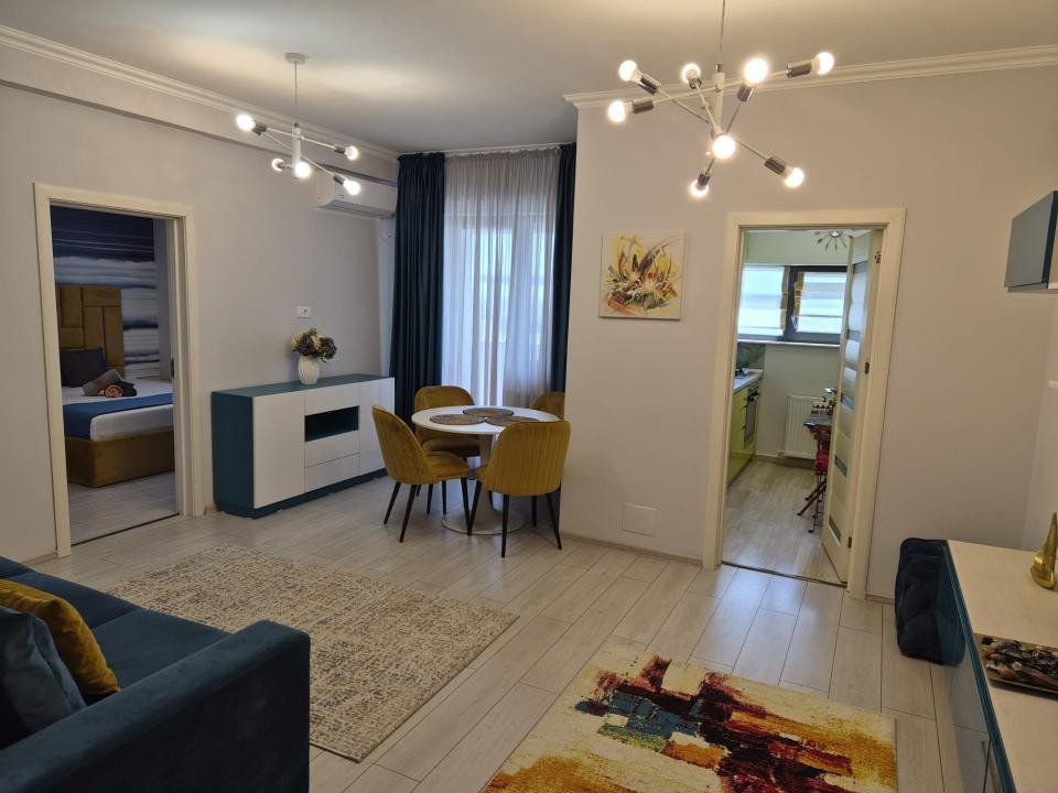 Apartament 2 camere, 60 mp, bloc nou, garaj – vedere spre Port