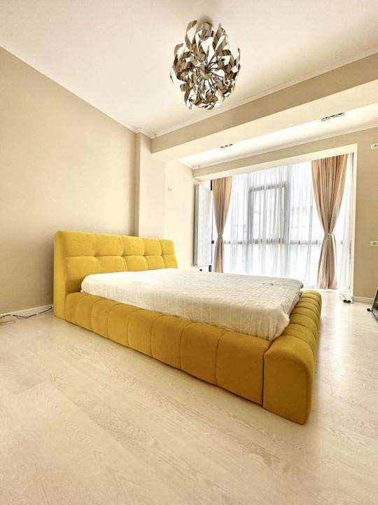 Apartament cu 3 camere, rooftop de 100 mp și vedere panoramică la mare