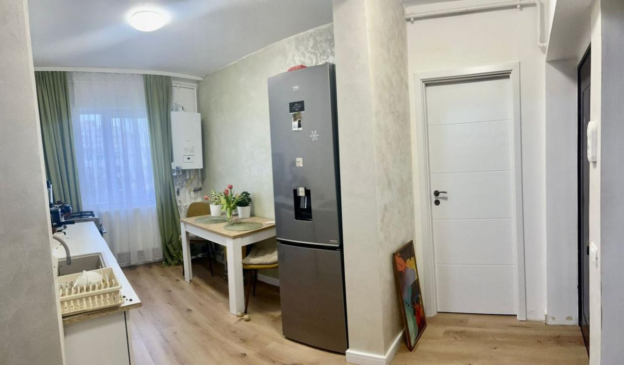 Apartament cu 3 camere, renovat complet – zona City Park Mall
