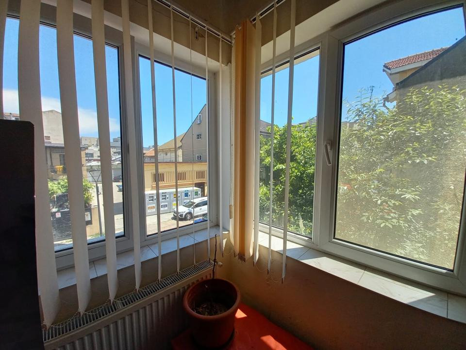 Apartament 2 camere | 43 mp | Zona centrală | Semidecomandat 