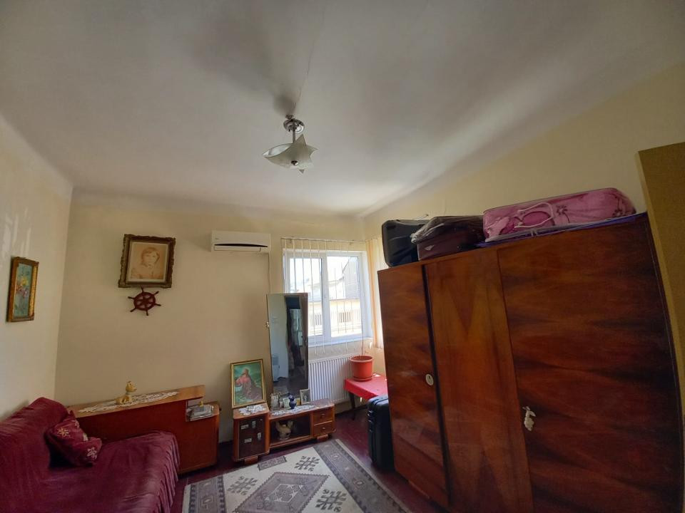 Apartament 2 camere | 43 mp | Zona centrală | Semidecomandat 