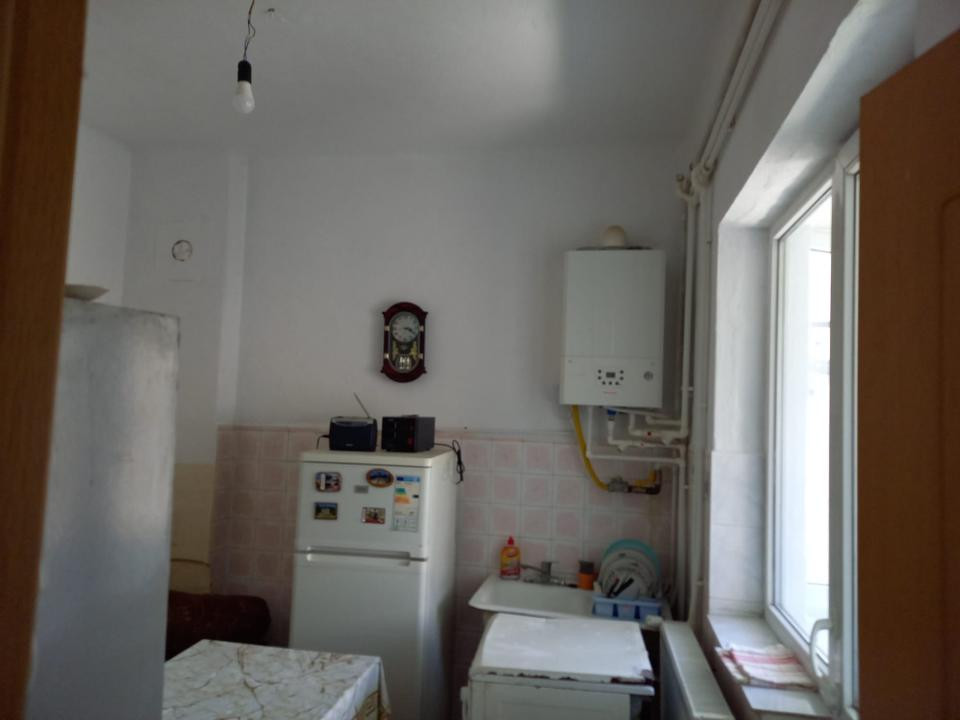 Apartament 2 camere | 43 mp | Zona centrală | Semidecomandat 