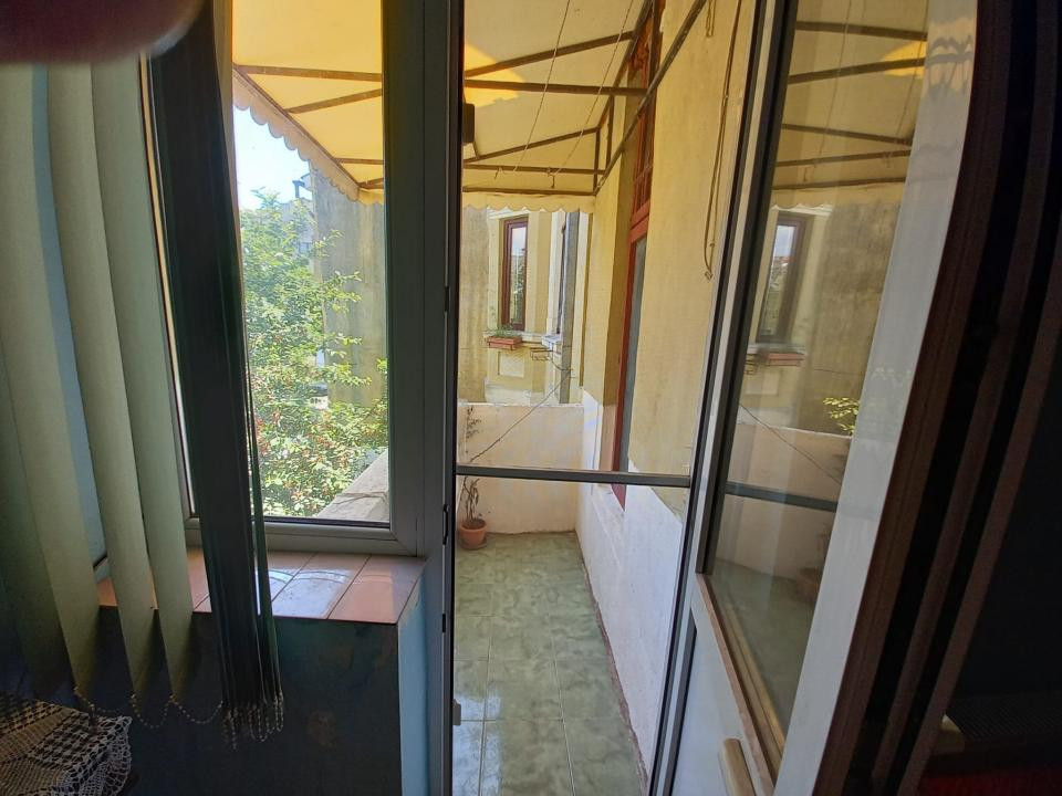 Apartament 2 camere | 43 mp | Zona centrală | Semidecomandat 