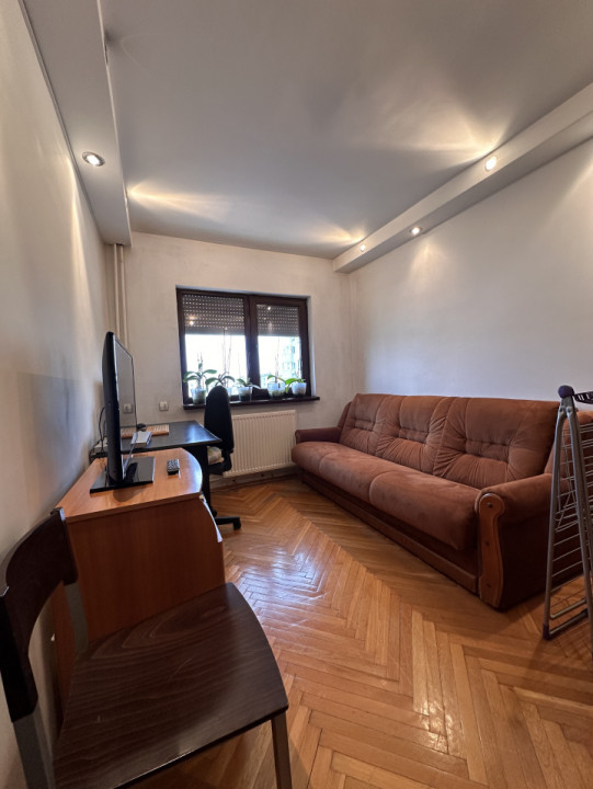 Apartament decomandat 4 camere -EDEN