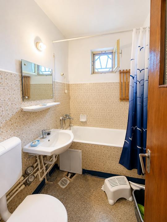 Apartament 3 camere | Garaj | Etaj 1 | zona Tomis Mall 