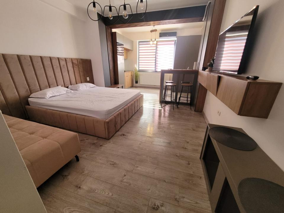 Studio |  Etaj 7 | Piscina | Stefan Building | zona Azimuth