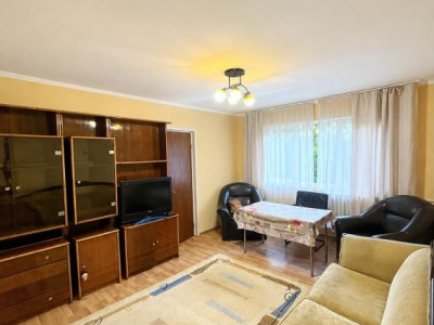 Vand apartament 3 camere-zona Cismelei