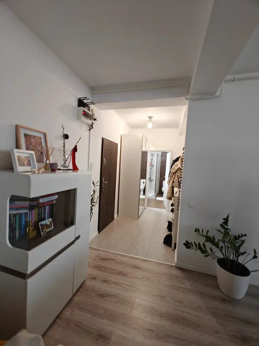 Apartament 3 camere | Vedere panoramica | 2 băi | Parcare acoperită | zona Vivo 