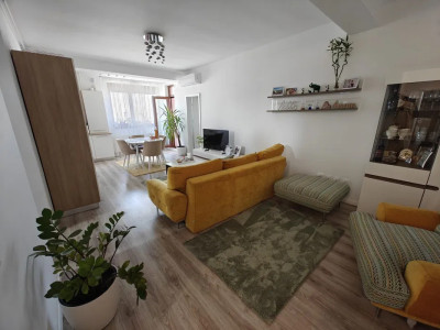 Apartament 3 camere | Vedere panoramica | 2 băi | Parcare acoperită | zona Vivo 
