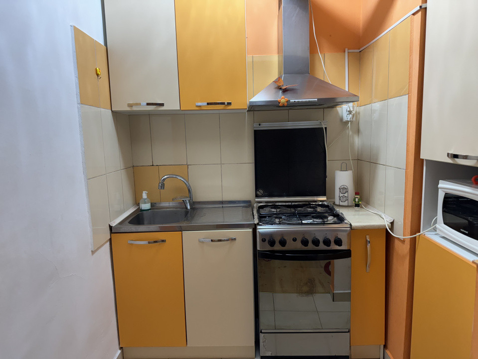 Garsonieră spațioasă 35 mp | Compartimentată inteligent 