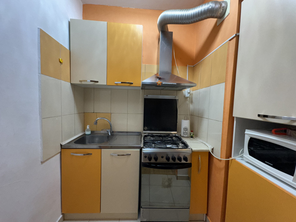 Garsonieră spațioasă 35 mp | Compartimentată inteligent 