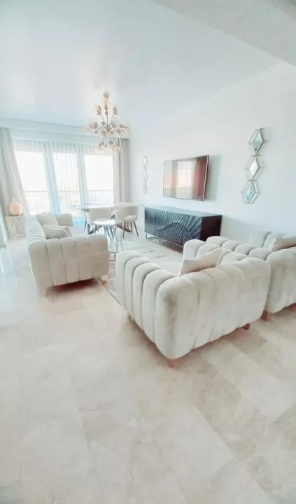 Tomis Plus | 3 camere | 2 bai | Vedere catre mare
