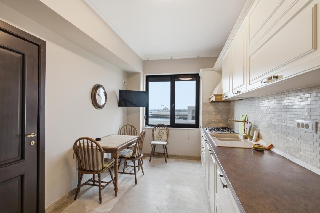 Penthouse 4 camere | 333 mp | Terasă 107 mp | Vedere panoramică