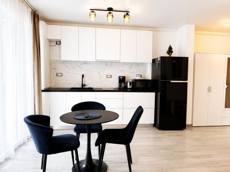 Studio de închiriat Mamaia Nord | 200 m de plajă | Centrală pe gaz | Lângă Lidl