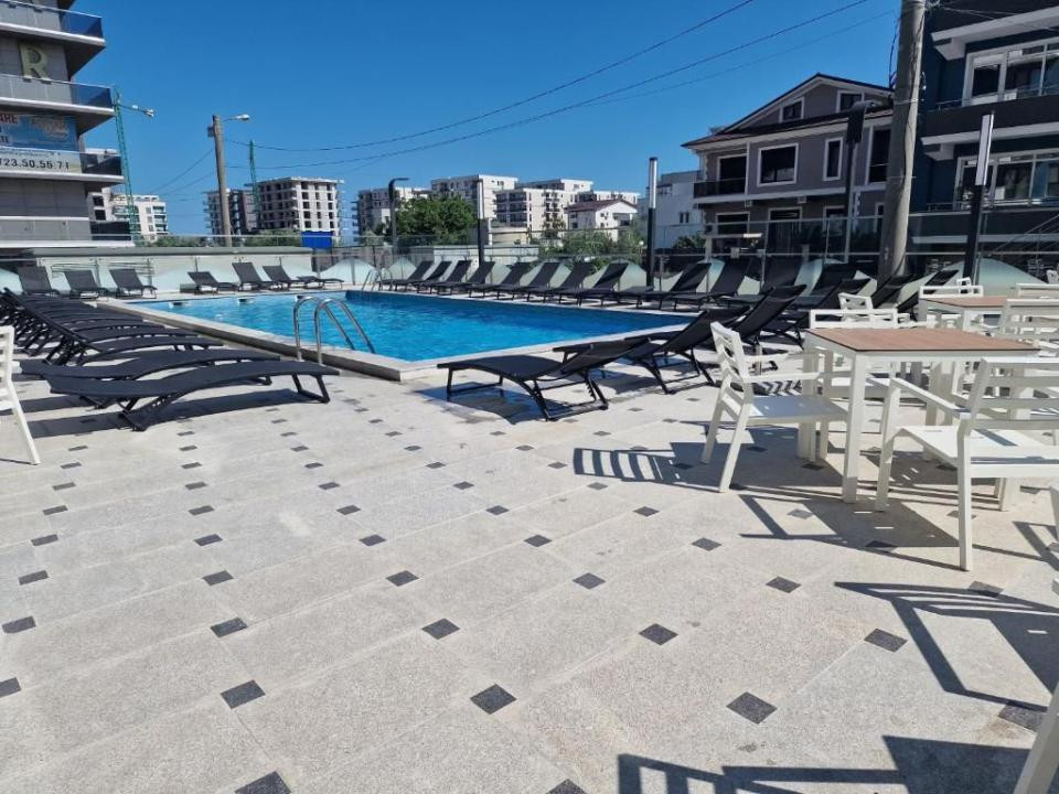 Studio de închiriat Mamaia Nord | 200 m de plajă | Centrală pe gaz | Lângă Lidl