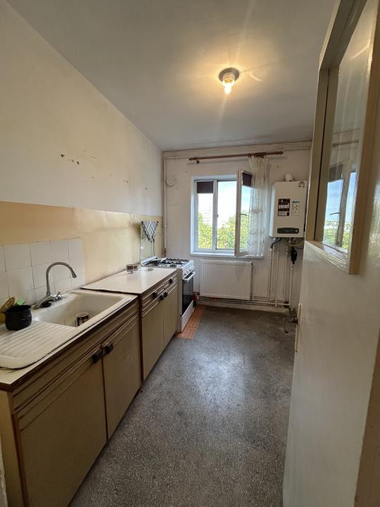 Apartament 2 camere semidecomandat 48 mp in zona City Mall Tomis 3
