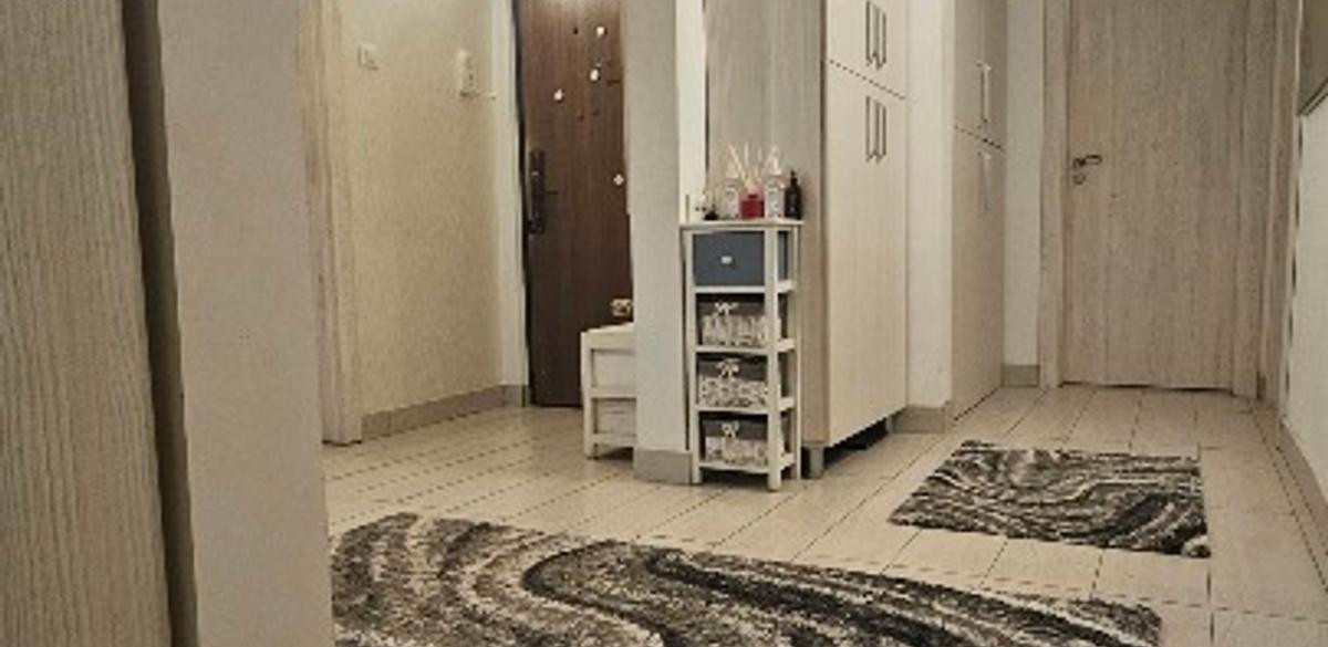Apartament 4 camere |  Dacia | Etaj 1  | Parcare